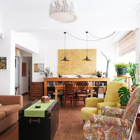 Artists Designed In The Centre Of Istanbul